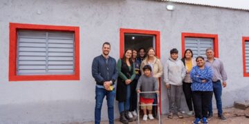 Para la candidata a concejala Julieta CalderónTrabajaremos con el Gobierno Provincial para que el techo y los servicios urbanos sean una realidad para las y los vecinos de Capital