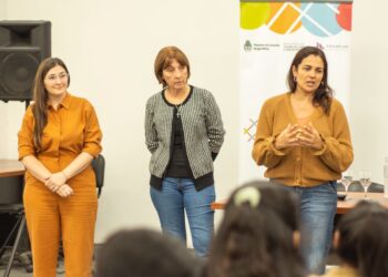 Anunciaron nuevos cupos laborales para egresadas del Programa Constructoras de las ediciones 2021 y 2022.