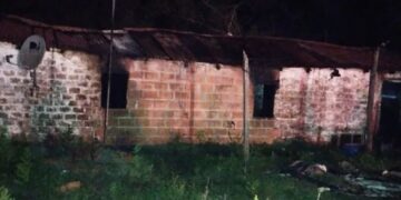 Hallaron a un hombre degollado y quemado en su casa en Chascomús: investigan si lo mataron durante un robo