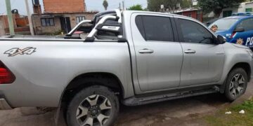 Rosario violenta: dos sicarios simularon un control de tránsito y atacaron a tiros a un empresario