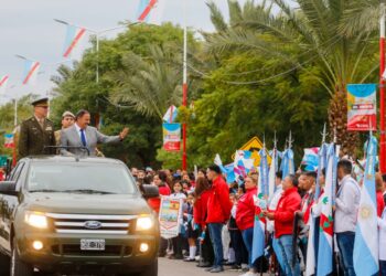 Riojanas y riojanos celebraron los 432 años de la Fundación de La Rioja