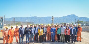 El gobernador Ricardo Quintela y el presidente Alberto Fernández constataron los avances de la obra “Distribuidor vial monumento al Chacho Peñaloza”