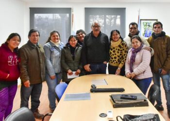 El gobierno provincial avanza con los tramites de regularización de los servicios esenciales de agua y energía en la Capital riojana