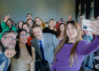 Quintela invitó a las y los periodistas a sumarse a la discusión y debate de la gobernanza