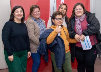 Mirarnos continua recorriendo la provincia, con la entrega de anteojos recetados