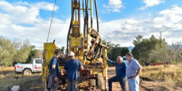 El gobierno provincial continúa desarrollando el operativo para fortalecer la situación hídrica en Chamical