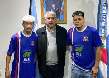 La primera división de Club Unión cuenta con nueva indumentaria gracias al aporte de AJALaR