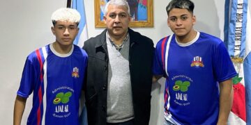 La primera división de Club Unión cuenta con nueva indumentaria gracias al aporte de AJALaR