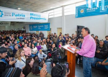 Ricardo Quintela se comprometió en garantizar que la fórmula Massa-Rossi cumpla su compromiso con las riojanas y los riojanos