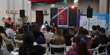 Inició la capacitación docente en el taller “Caja de herramientas para la creación de cuentos”