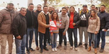 Entregan ayuda para el Torneo de la Liga del Oeste de Fútbol