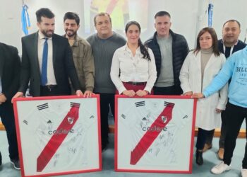 LANZAMIENTO DE RIFA SOLIDARIA EN EL HTAL. DE LA MADRE Y EL NIÑO