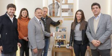 Presentaron al gobernador productos realizados con cannabis que se encuentran en etapa de desarrollo