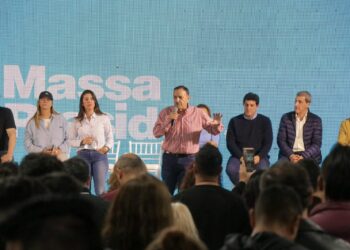 Plenario de dirigentes de UxPQuintela: «Nosotros planteamos un modelo de país que abrace a todos los argentinos y argentinas»
