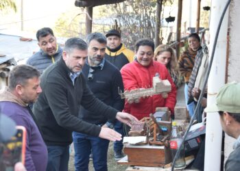 El candidato a diputado nacional Ismael Bordagaray visitó unidades productivas del sur de la capital