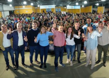 Hay un sólo camino para que La Rioja siga transformándose y ese camino es el peronismo y con Sergio Massa Presidente expreso Florencia López.