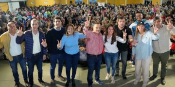 Hay un sólo camino para que La Rioja siga transformándose y ese camino es el peronismo y con Sergio Massa Presidente expreso Florencia López.