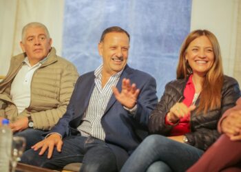 Con trabajadores del Ministerio de Hacienda y Finanzas Públicas