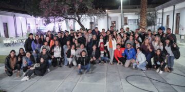 Encuentro con estudiantes universitarios