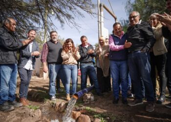 Otorgando servicios esenciales