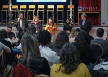 Los precandidatos de Unión por la Patria participaron del Primer Encuentro de Profesionales para el Desarrollo de Políticas Públicas