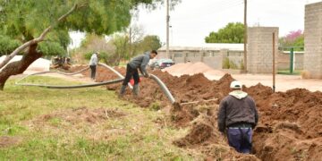 El gobierno provincial inicio la construcción de un nuevo acueducto en Chamical para afrontar la crisis hídrica