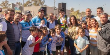 El gobernador Ricardo Quintela recibió al campeón del mundo en BMX, Thomás Maturano, y al equipo riojano que estuvo en el mundial de Escocia