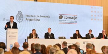 Massa anunció medidas de alivio fiscal para profesionales, monotributistas, autónomos y PyMEs