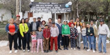 Un Estado presente Más familias rurales de Chepes ya cuentan con energía eléctrica en sus hogares