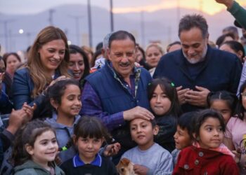 Inauguración nueva plaza para las familias del barrio 129 viviendas