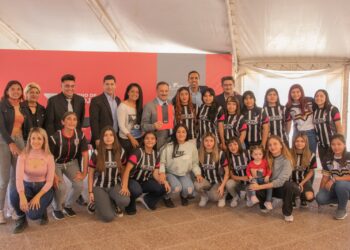 Entrega de personería jurídica a instituciones de la provincia