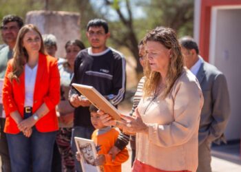 Familias del Departamento Independencia disfrutan su nuevo hogar gracias a la implementación del Plan Angelelli y la política habitacional del Gobierno provincial