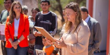 Familias del Departamento Independencia disfrutan su nuevo hogar gracias a la implementación del Plan Angelelli y la política habitacional del Gobierno provincial