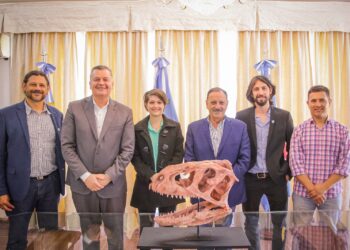 El Gobernador recibió a científicos del CRILAR