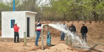 Es por acá, Quintela cumple