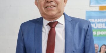 Es por acá Rodolfo Flores: “Massa puede sacar el país adelante sin quitar los derechos que nuestra gente tiene”