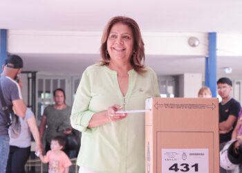 Elecciones presidencialesHilda “Beba” Aguirre: “Lo más importante es cumplir con el voto, esta posibilidad que tenemos de elegir el país en el que queremos vivir”