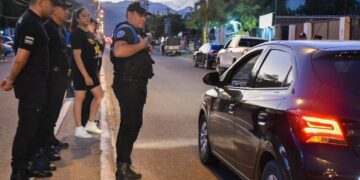 El Gobernador Ricardo Quintela firmó un decreto para agilizar el pago de adicionales a la Policía