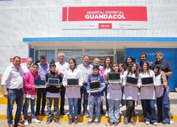 Es por acá, invertir para garantizar servicios esenciales