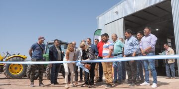 Ricardo Quintela en la inauguración del nuevo galpón de Empaque de la cooperativa COFRULAR: “Esto es el accionar de un Estado que tiende a impulsar, estimular y fortalecer el sistema productivo”