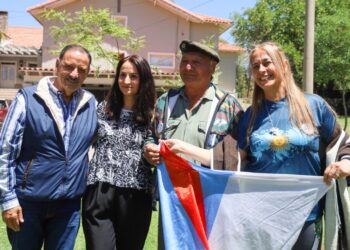 Es por acá, con Memoria defendiendo la Patria