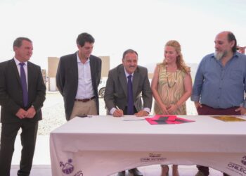 Quintela firmó un acuerdo con la Nación para la financiación de tres proyectos que van a producir bioinsumos agropecuarios