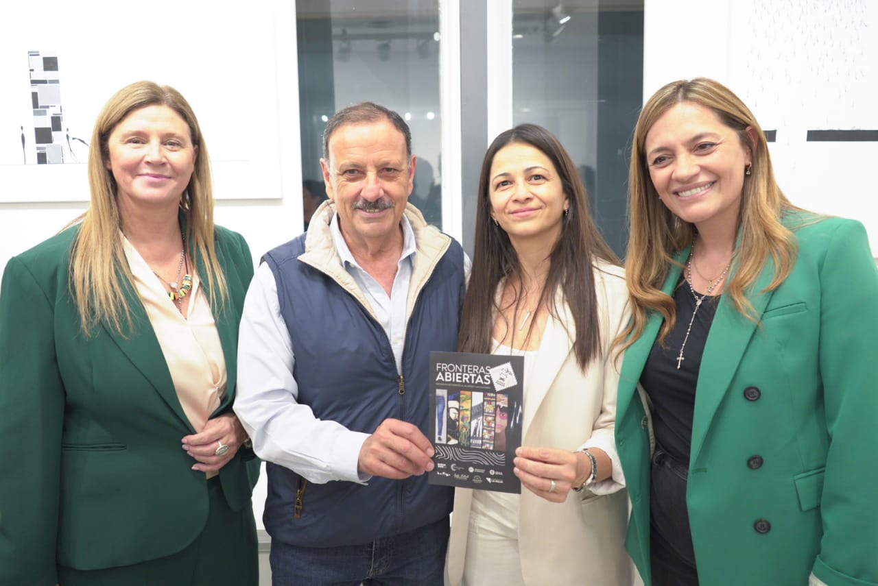 El gobernador Ricardo Quintela visitó el nuevo edificio de la Secretaría de Culturas en el marco de la última parada del programa Fronteras Abiertas