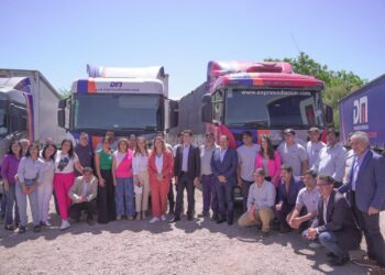 Es por acá, apoyo a la industria nacional y el trabajo