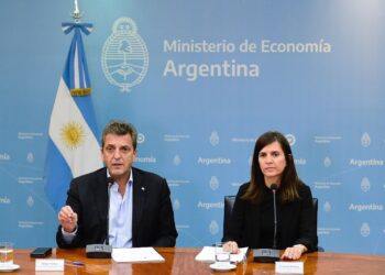 MASSA Y RAVERTA ANUNCIARON LA PRÓRROGA POR DOS AÑOS DE LA JUBILACIÓN ANTICIPADA