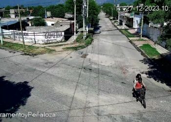 LA POLICIA DETUVO A LAS TRES PERSONAS QUE SE FUGARON DE LA ALCAIDÍA AYER.