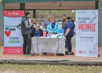 El Ministerio de Salud impulsó una innovadora y exitosa estrategia de vacunación