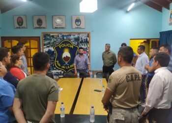Trabajadores de las Fuerzas de Seguridad dialogaron con autoridades provinciales sobre la crisis económica que atraviesa el país