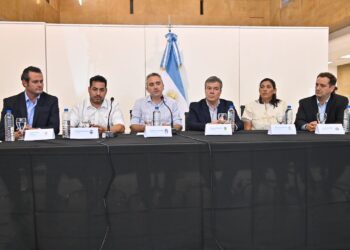 El Gobierno nacional eliminó las transferencias a la provincia de los recursos para los programas de alimentación social en barrios populares, escolar y de celiaquía