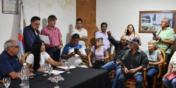 El gobierno provincial trabajará con vecinos de Villa Union para lograr un uso eficiente del agua